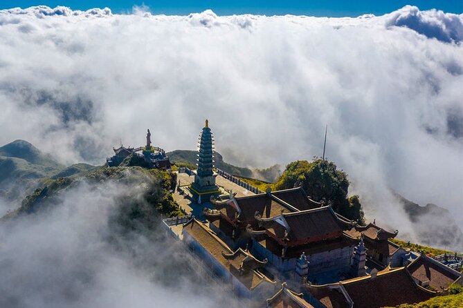 Fansipan Peak Conquest Private Day Tour - Lunch at noon: the buffet break that makes the day work