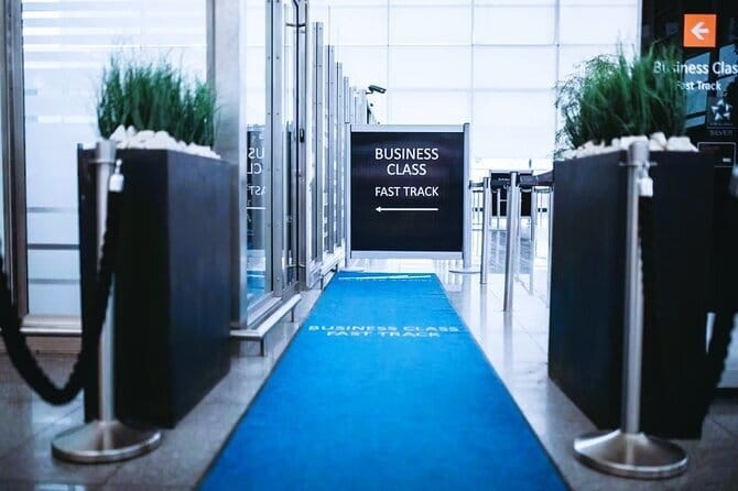 Fast Track VIP Service Noi Bai Airport (Hanoi - Vietnam) - CONSORTIO COUNTER staff support and how to use it well