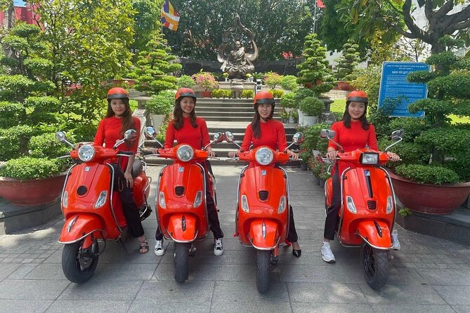 Female Riders Vespa Night Street Food + Train Street food 4 Hours - Stop 6: Hanoi train station area finale with egg coffee by the tracks (40 minutes)