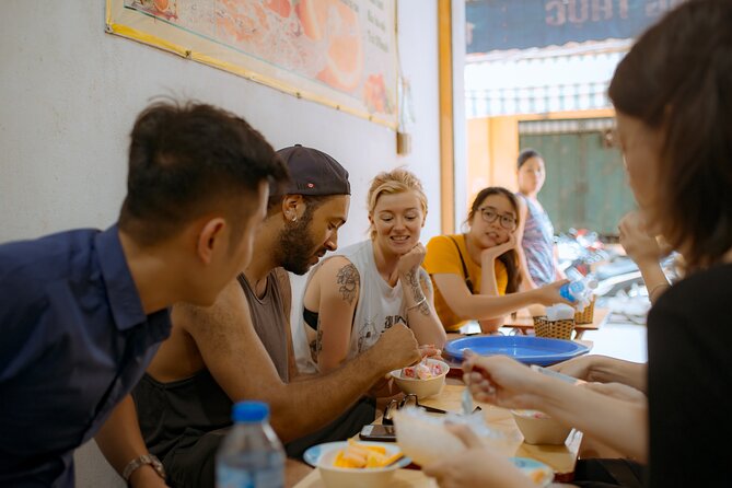 Food Tour in Hanoi- Vegan Food tour - Dong Xuan Market: A Quick Stop That Adds Meaning