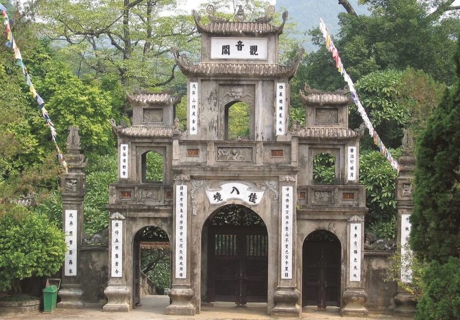 From Ha Noi: Perfume Pagoda – A Pagoda In Deep In A Cave - Who This Trip Suits Best (And Who Should Think Twice)
