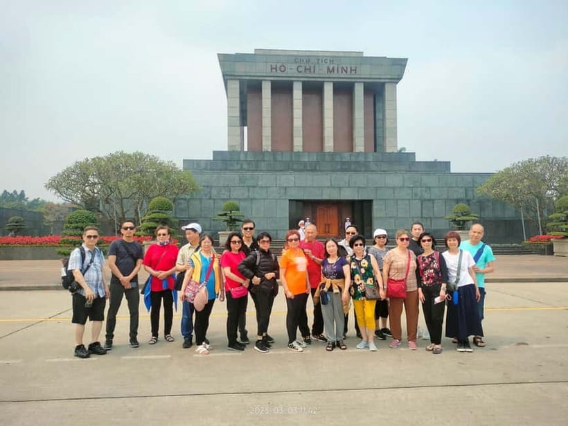 From HaLong cruise Port: Private tour visit Hanoi city - Ho Chi Minh Mausoleum and Presidential Palace Complex