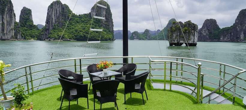 From Hanoi: 1 -Day Halong Bay Cruise With Big & Small Groups - Hanoi Pickup and The Drive That Actually Matters