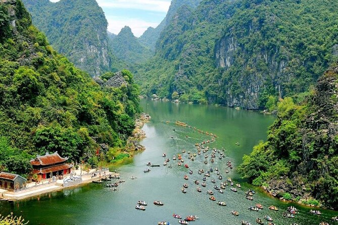 From Hanoi- 1 Day Ninh Binh Save Cost With Transfer Optional - Tam Coc or Trang An Boat Trip: You Stay on the Boat