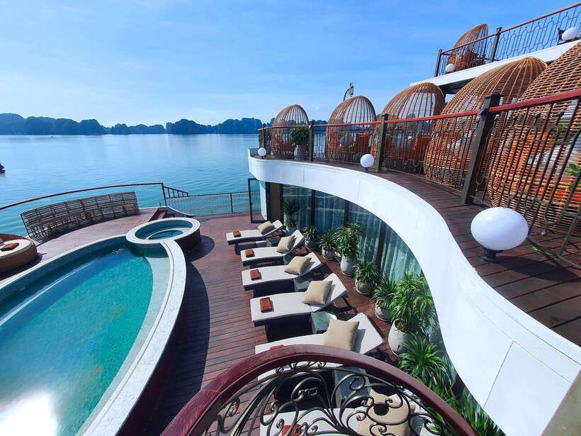 From Hanoi: 2-Day Ha Long Bay by Indochine Premium Cruise - Hanoi to Tuan Chau: the ride that sets your timing