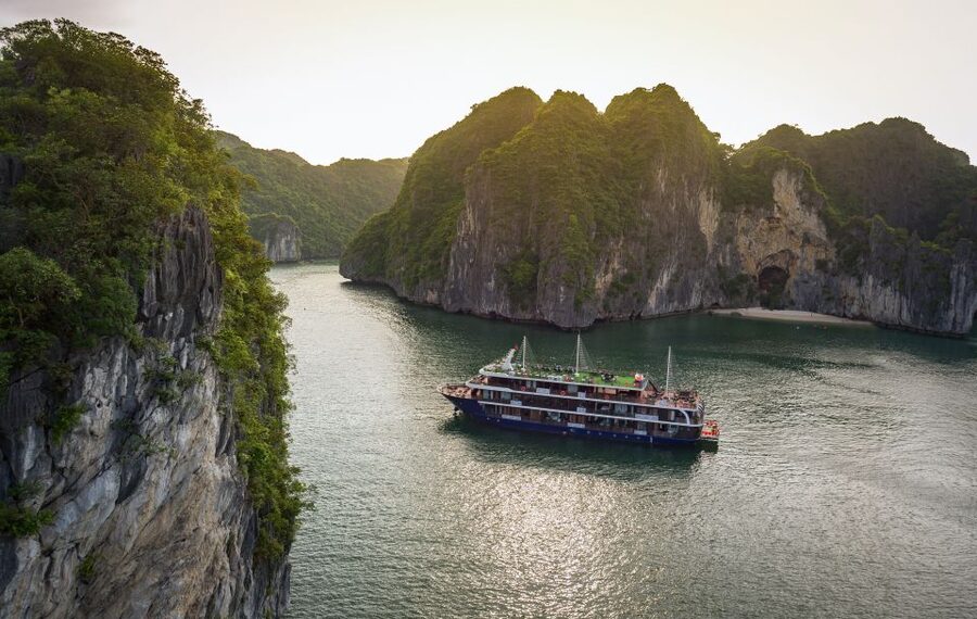 From Hanoi: 2-Day Halong and Lan Ha Bay La Pandora Cruise - Why this Ha Long–Lan Ha cruise feels more practical than a day tour