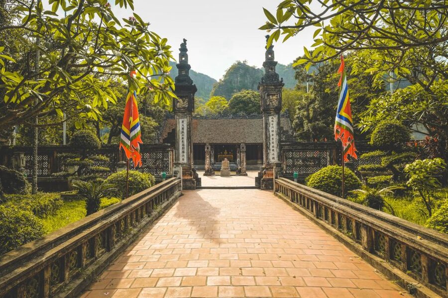 From Hanoi: 2-Day Ninh Binh Tour with Accommodation & Meals - Thung Nham Bird Valley: Boat Time With 50,000+ Birds in the Mix