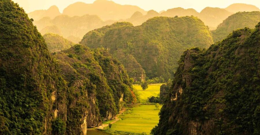 From Hanoi: 2-Day Ninh Binh Tour with Accommodation & Meals - Mua Cave and the Ngoa Long Mountain Hike: The View Is the Point