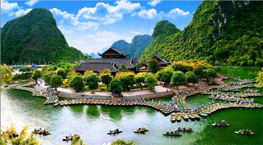 From Hanoi: 2-Day Ninh Binh Tour with Ha Long Bay Cruise - Day 2: Transfer to Halong Bay, then Sung Sot Cave and Luon Cave