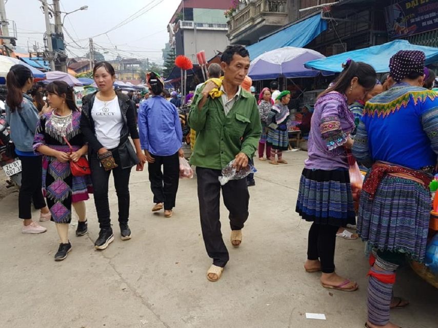 From Hanoi: 2-Day Trekking To Villages In Sapa with Homestay - Ta Van homestay: living with a host family in a traditional cottage