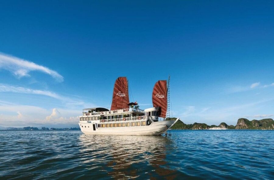 From Hanoi: 3-Day and 2-Night Cruise Stay at Bai Tu Long Bay - Why this Bai Tu Long cruise feels different from the usual Ha Long day trip