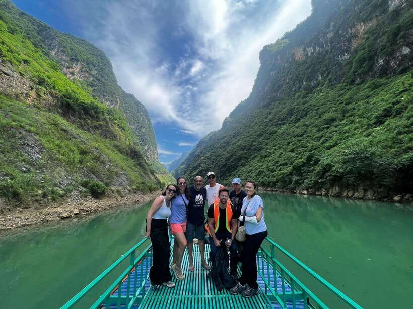 From Hanoi: 3-day Ha Giang Loop - Small group - Day 1: Ha Giang to Du Gia via Quan Ba, Heaven’s Gate, and Fairy Hills