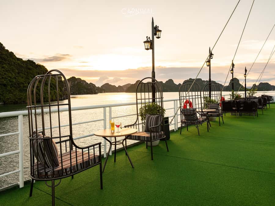 From Hanoi: 3-Day Ha Long and Lan Ha Bay Cruise with Meals - Day 3: Lan Ha Bay Morning Kayaking and a Brunch Return to Port