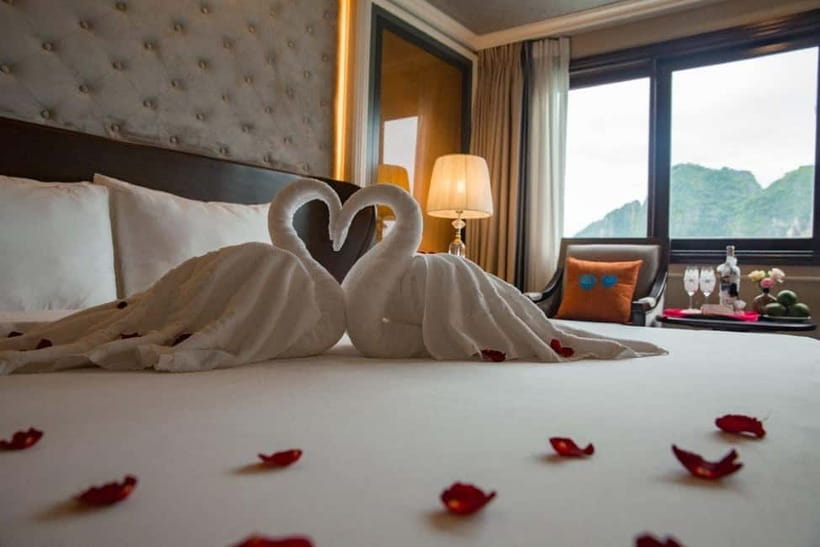 From Hanoi: 3 Day Halong Bay 5 Star Cruise - Ninh Binh Tour - Weather, tides, and how to keep your mood steady