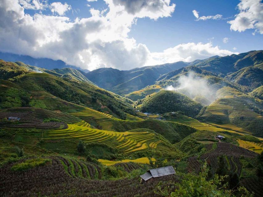 From Hanoi: 3-Day Sapa Trekking with Limousine Transfer - Day 1: Cat Cat village and an easy valley trek