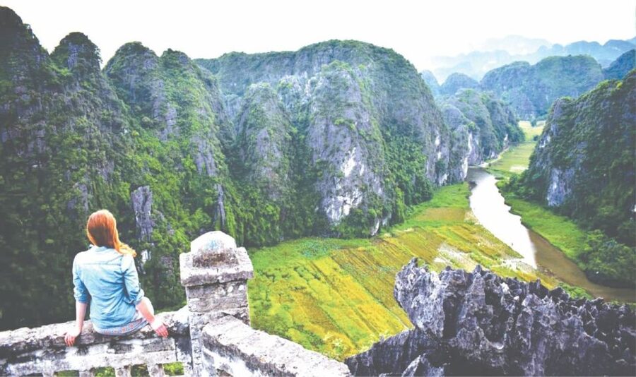 From Hanoi: 3-Day Trip to Ninh Binh with Ha Long Bay Cruise - Day three: Tai Chi on deck, Ao Ech kayaking, and back to Hanoi