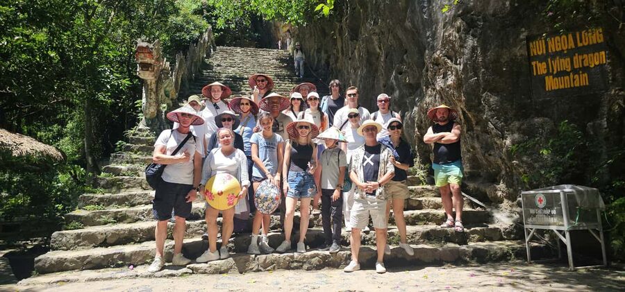 From Hanoi: 3-Day Trip to Ninh Binh with Ha Long Bay Cruise - Food choices, group pace, and what you’ll actually feel on your body