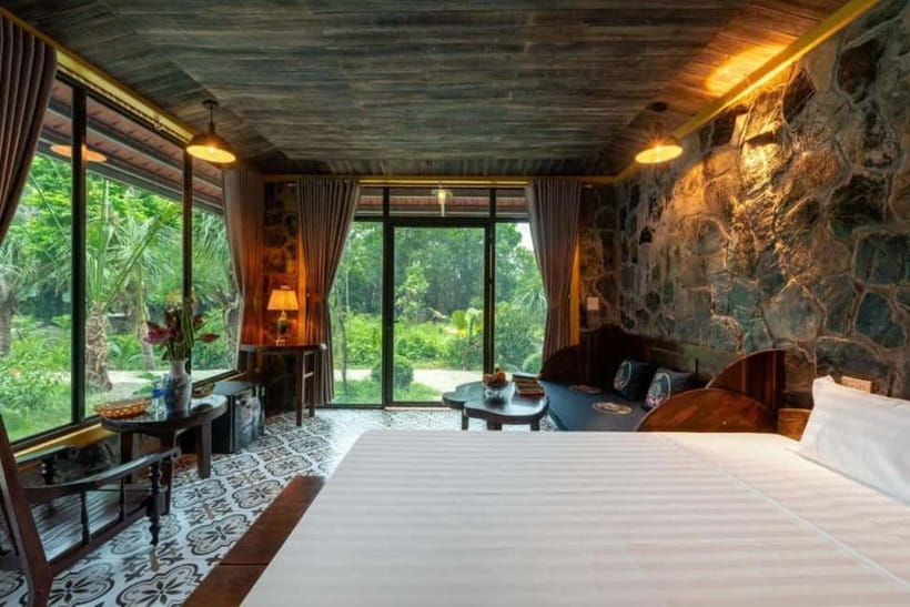 From Hanoi : 4-day Ninh Binh-Halong Bay Cruise with Balcony - From Hanoi to Ninh Binh: Hoa Lu and Trang An in one focused day