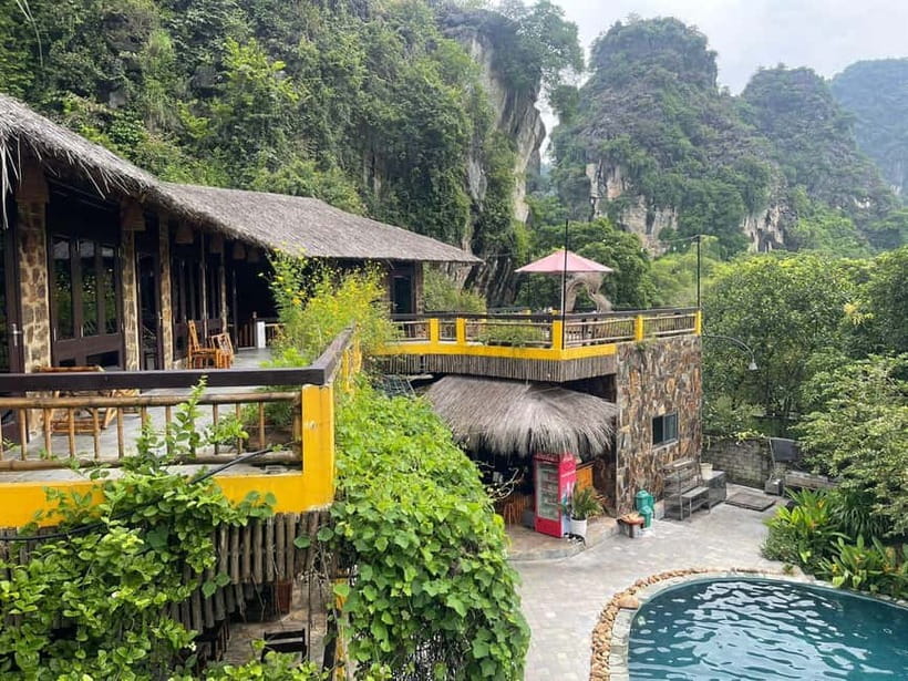 From Hanoi : 4-day Ninh Binh-Halong Bay Cruise with Balcony - Boarding Halong Bay from Tuan Chau: how the pacing sets you up for views