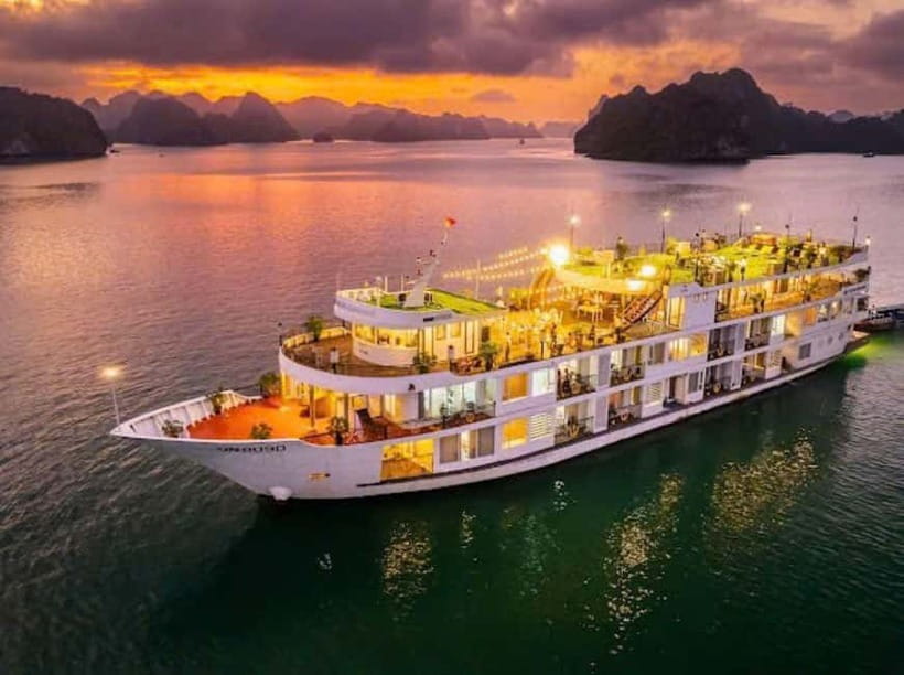 From Hanoi : 4-day Ninh Binh-Halong Bay Cruise with Balcony - Day 2 at the lodge: the free cycling time that makes Ninh Binh feel real
