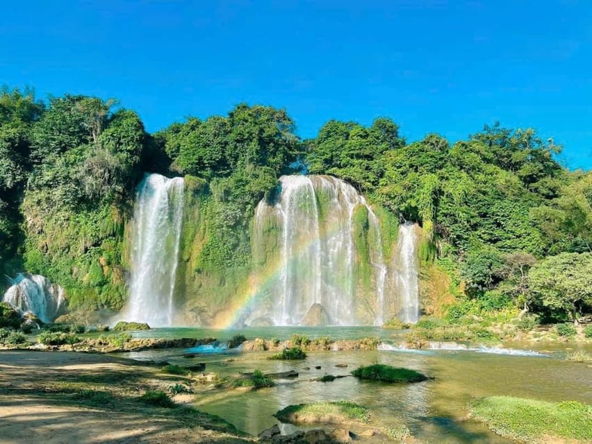 From Hanoi: Ban Gioc Waterfall 2 Day 1 Night - Small Group - Day 2 starts with the Ban Gioc Pagoda climb and its two-country view