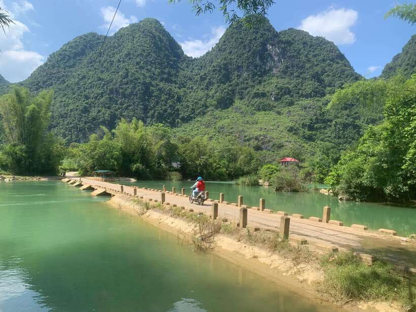 From Hanoi: Ban Gioc Waterfall - Local Villages 2nights/1day - Paper-making and forging: the best cultural stop is practical, not performative