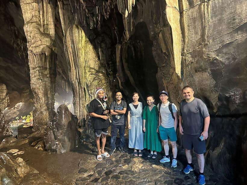 From Hanoi: Full-Day Perfume Pagoda Group Tour with Lunch - The Huong Tich Cave section: walk up or cable car down