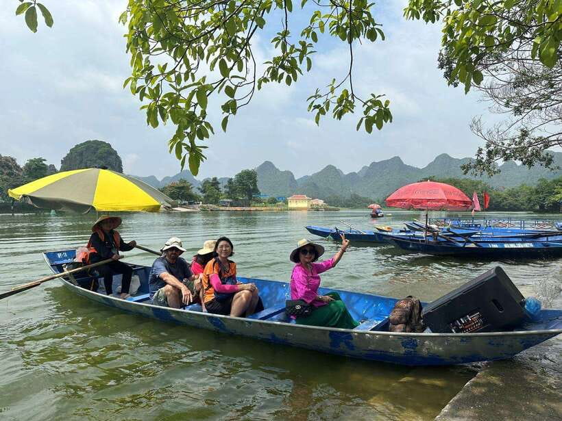 From Hanoi: Full-Day Perfume Pagoda Group Tour with Lunch - Getting from Hanoi: pickup, drive time, and real break moments