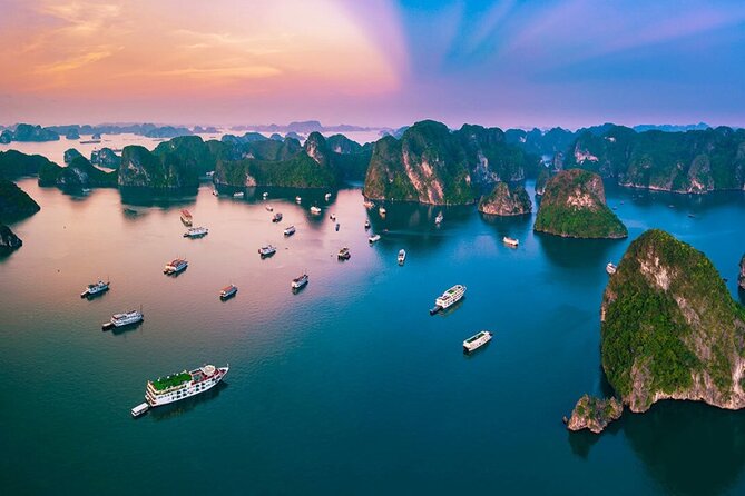 From Hanoi: Ha Long Bay Day tour 4-Star with Kayaking - From 7:30 am in the Old Quarter to Ha Long Bay views