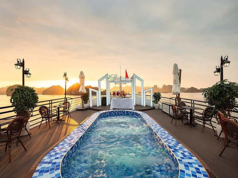 From Hanoi:Ha Long Bay Day Tour w/ Thien Cung Cave& Kayaking - Key tour takeaways before you go