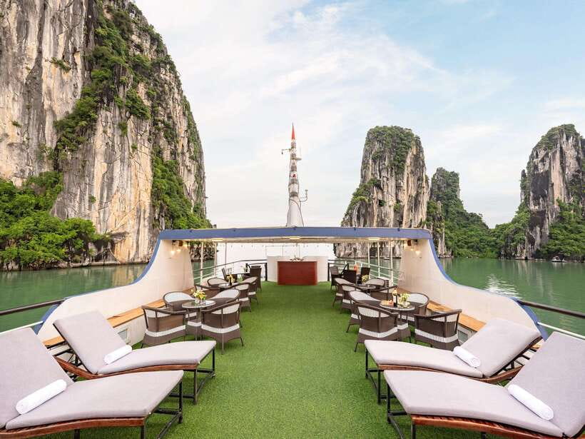 From Hanoi: Ha Long Bay Full-Day Luxury Cruise - TiTop Island for beach time and the short climb