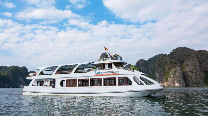 From Hanoi: Ha Long Bay Luxury Cruise with Big & Small Group - Luon Cave: Kayaking or Bamboo Boat as the Optional Add-On