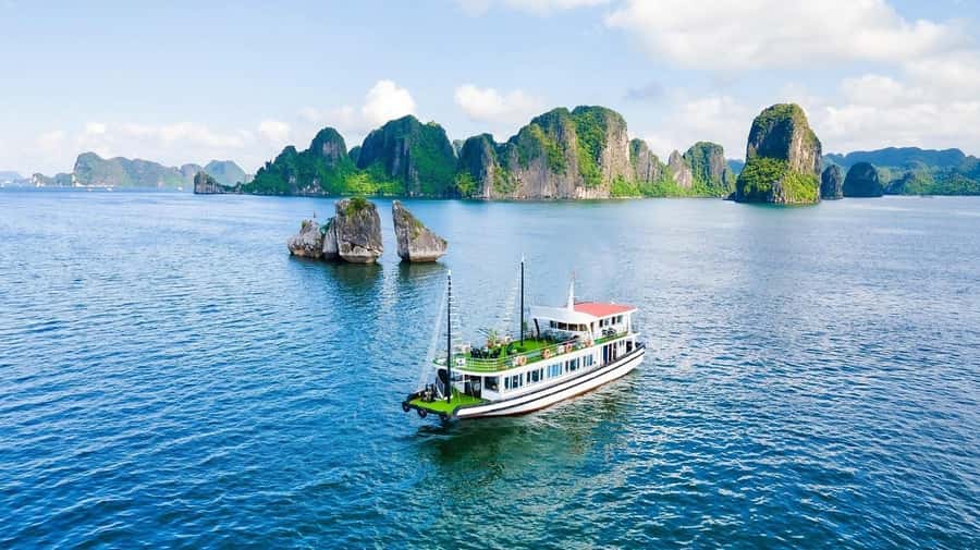 From Hanoi: Ha Long Bay Luxury Day Cruise with Food & Kayak - From Hanoi Old Quarter to Tuan Chau: what the day really feels like