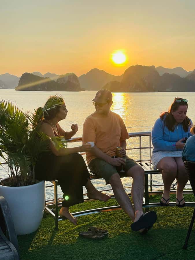 From Hanoi: Ha Long Bay Luxury Day Cruise with Food & Kayak - Luon Cave by kayak or bamboo boat: closeness without the big hikes