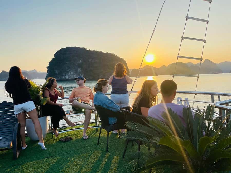 From Hanoi: Ha Long Bay Luxury Day Cruise with Food & Kayak - Price and value: what $26 includes, and what can cost extra