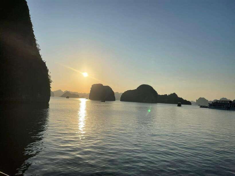 From Hanoi: Ha Long Bay Tour with Cruise & Lunch - Titop Island: swim time or climb for the views