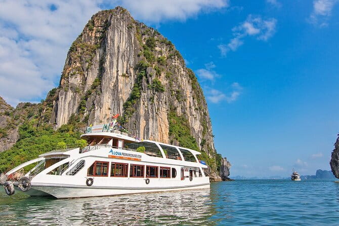 From Hanoi- Halong Bay 1 Day Save Cost With Limousine Bus Option - Kayaking vs bamboo boat: how to choose based on how you want to spend your energy