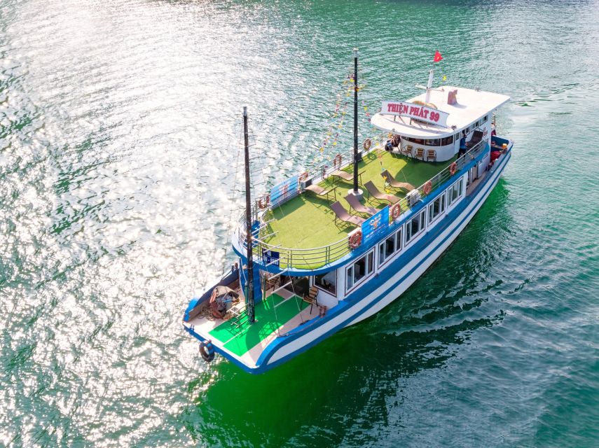 From Hanoi: Halong Bay 1 Day Trip Visit Cave, Island, Kayak - Sung Sot (Surprise) Cave at 14:00: the big, dramatic stop