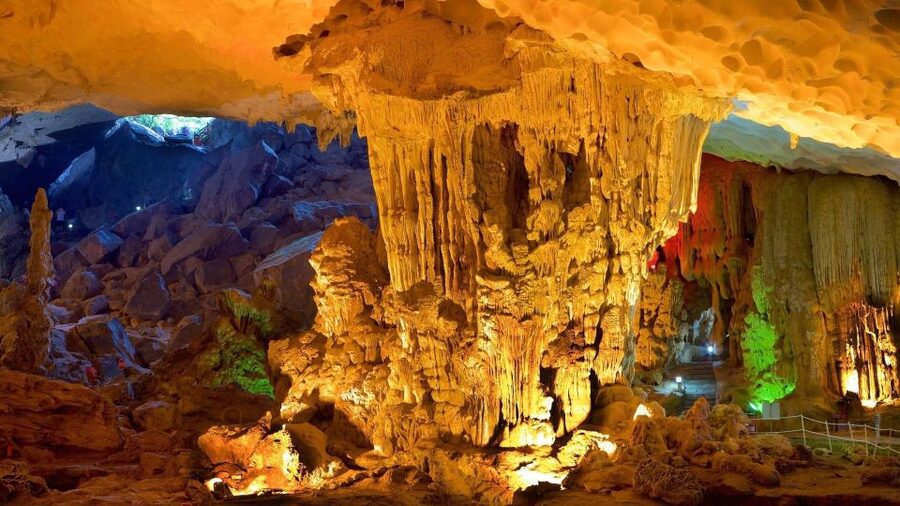 From Hanoi: Halong Bay 1 Day Trip Visit Cave, Island, Kayak - Pickup from Hanoi Old Quarter to Tuan Chau Island: the part that sets your mood