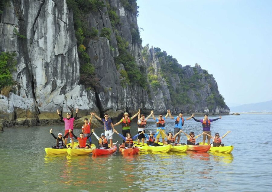 From Hanoi: Halong Bay Day Trip with Lunch and Transfers - Key things you should know before you go