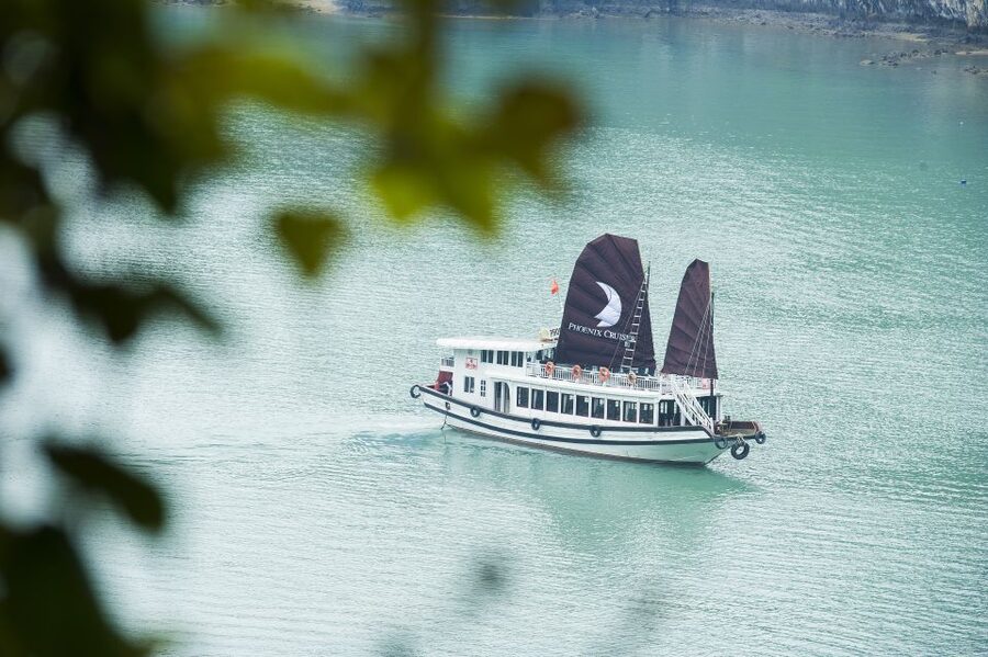 From Hanoi: Halong day trip, Route 2, 6hours, Small group - Key moments worth looking forward to