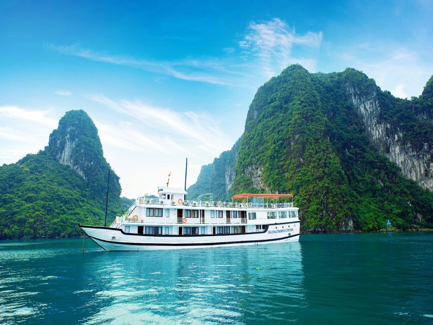 From Hanoi: Halong Explorer 3-Day Deluxe Cruise - Entering Ha Long Bay: How This 3-Day Format Feels