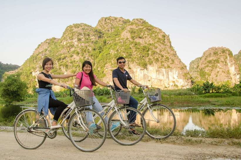 From Hanoi: Hoa Lu/Bai Dinh-Tam Coc/Trang An-Mua Cave Tours - Key things to know before you go