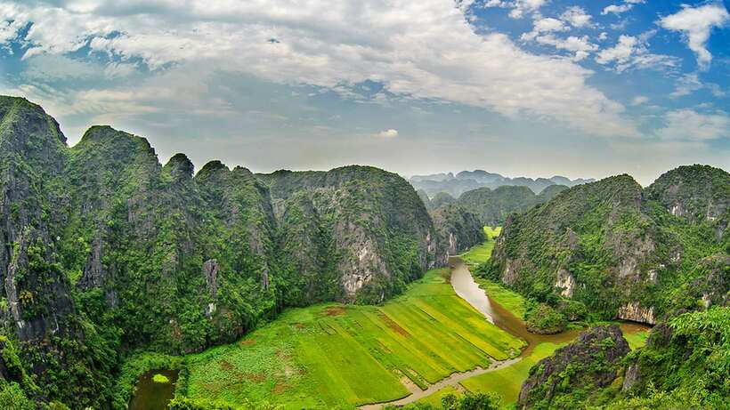 From Hanoi: Hoa Lu/Bai Dinh-Tam Coc/Trang An-Mua Cave Tours - Transportation Value: Comfortable Bus, Big-Group Time, and Rest Stops