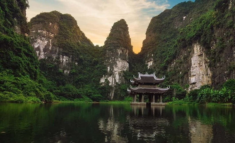 From Hanoi: Hoa Lu, Bai Dinh, Trang An, Tam Coc and Mua Cave - Getting back to Hanoi: a full day with a clear end point