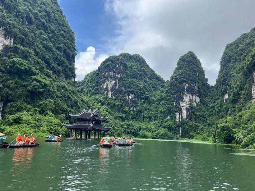 From Hanoi: Hoa Lu, Bai Dinh, Trang An, Tam Coc and Mua Cave - Morning pickup and the comfortable ride out of Hanoi