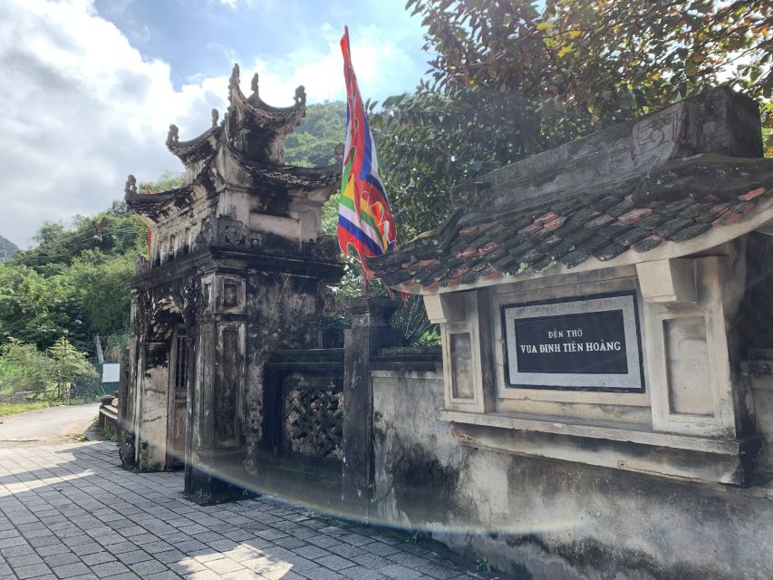 From Hanoi: Hoa Lu, Hang Mua Hike, Tam Coc Boat, and Lunch - Who this works best for (and who should skip it)