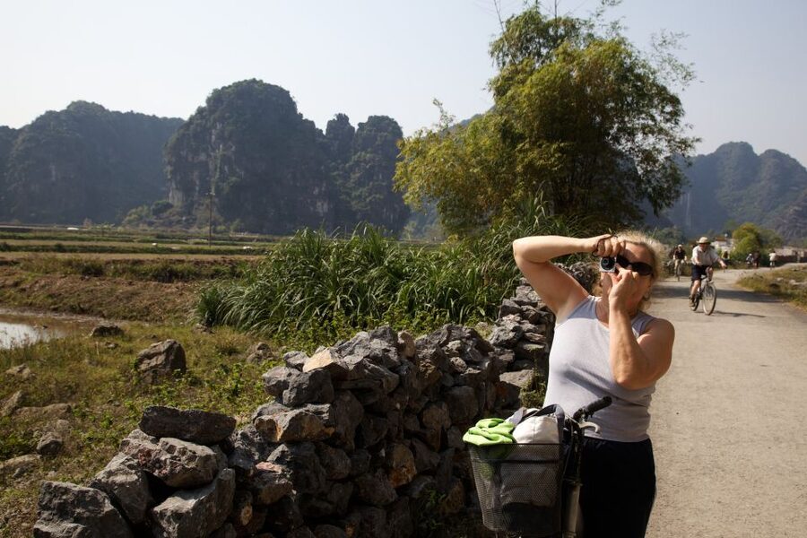 From Hanoi: Hoa Lu & Tam Coc with Buffet lunch & Cycling - Hoa Lu ancient capital: King Dinh and the feel of Vietnam’s old center