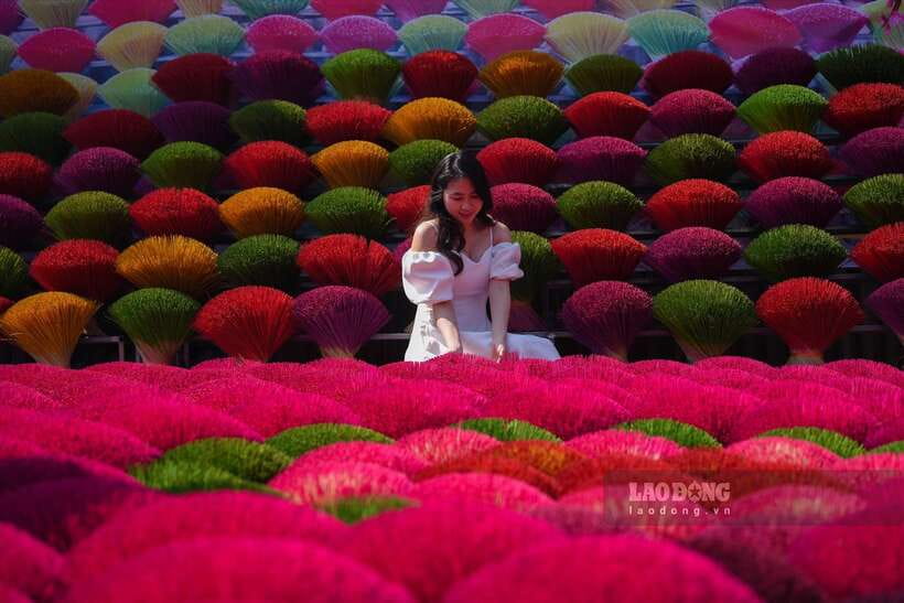 From Hanoi: Incense Village & Train Street Small Group Tour - Quick Take: What You’ll Really Remember