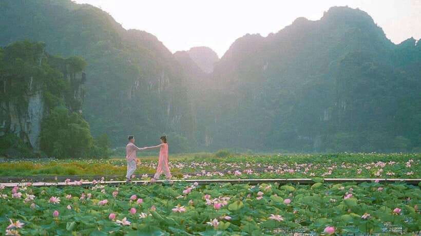 From Hanoi: Ninh Binh, Bai Dinh, Trang An and Mua Cave Trip - Trang An by boat: cave scenery with a movie tie-in
